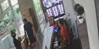 Declaran «homicidio simple» el asesinato de repartidor venezolano y solo piden 10 años de cárcel en Chile Declaran "homicidio simple" el asesinato de repartidor venezolano y solo piden 10 años de cárcel en Chile