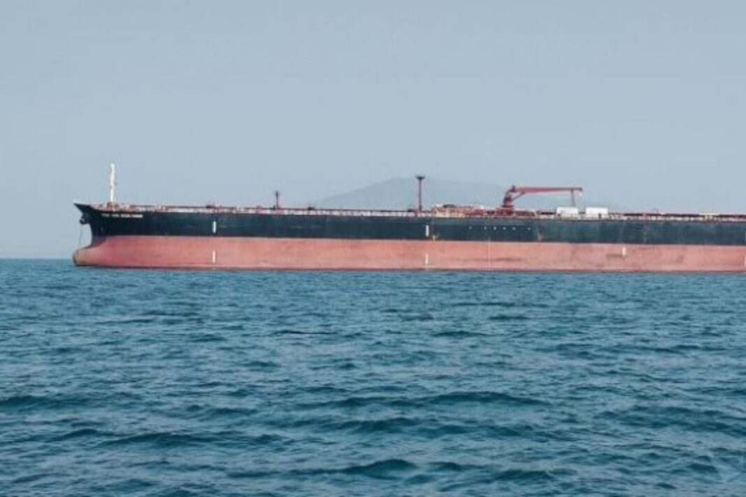 Buque petrolero ruso sancionado cambia su rumbo sobre Venezuela tras toparse con destructor de EE. UU. en el Caribe Buque petrolero ruso sancionado cambia su rumbo sobre Venezuela tras toparse con destructor de EE. UU. en el Caribe