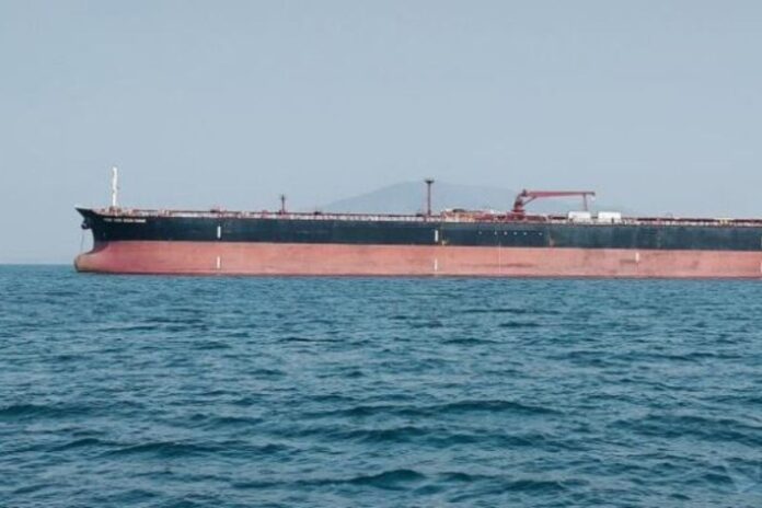 Buque petrolero ruso sancionado cambia su rumbo sobre Venezuela tras toparse con destructor de EE. UU. en el Caribe Buque petrolero ruso sancionado cambia su rumbo sobre Venezuela tras toparse con destructor de EE. UU. en el Caribe