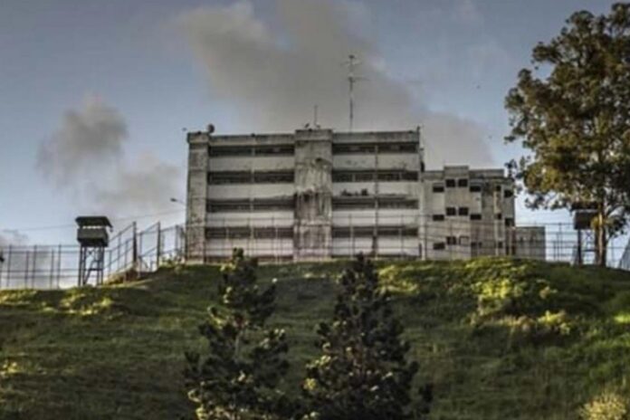 Continúan denuncias de «desaparición» de presos políticos militares tras ser sacados de Ramo Verde Continúan denuncias de "desaparición" de presos políticos militares tras ser sacados de Ramo Verde