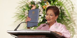 Primera ministra de Trinidad y Tobago acusa a Caricom de alinearse con «el narco gobierno del dictador Nicolás Maduro» Primera ministra de Trinidad y Tobago acusa a Caricom de alinearse con "el narco gobierno del dictador Nicolás Maduro"