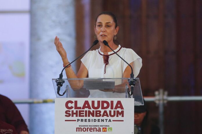 «Claudia Sheinbaum apoya a Nicolás Maduro porque sabe que en cuanto caiga él, ella también» "Claudia Sheinbaum apoya a Nicolás Maduro porque sabe que en cuanto caiga él, ella también"