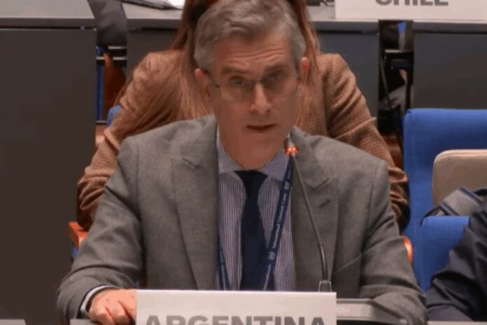 Argentina exige a la CPI acción «inmediata» sobre Venezuela y que se emitan órdenes de captura contra régimen de Maduro Argentina exige a la CPI acción "inmediata" sobre Venezuela y que se emitan órdenes de captura contra régimen de Maduro