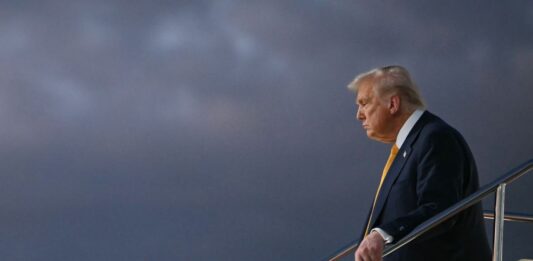 Donald Trump señala que pronto comenzarán los ataques por tierra contra narcos en Venezuela: "Sabemos dónde están los malhechores"