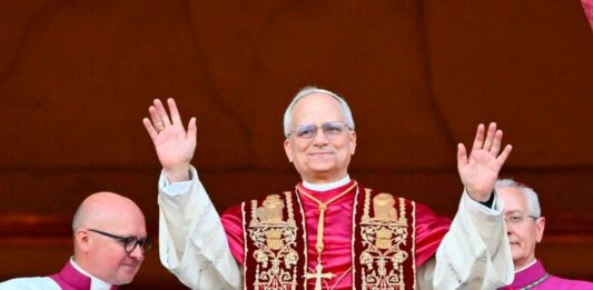 León XIV insta a Estados Unidos a no intentar derrocar militarmente a Nicolás Maduro