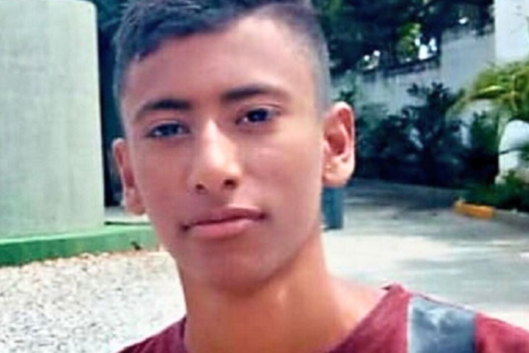 Régimen de Nicolás Maduro condenó a 10 años de prisión al adolescente Gabriel Rodríguez Régimen de Nicolás Maduro condenó a 10 años de prisión al adolescente Gabriel Rodríguez