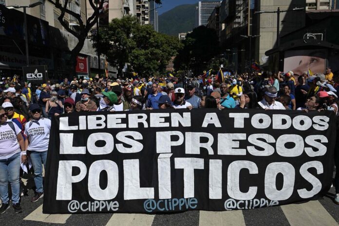 Régimen de Nicolás Maduro confirmó excarcelación de 99 presos políticos durante el #25Dic Régimen de Nicolás Maduro confirmó excarcelación de 99 presos políticos durante el #25Dic