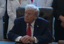 Donald Trump reitera que no necesita autorización del Congreso para atacar a narcoterroristas en Venezuela Donald Trump reitera que no necesita autorización del Congreso para atacar a narcoterroristas en Venezuela