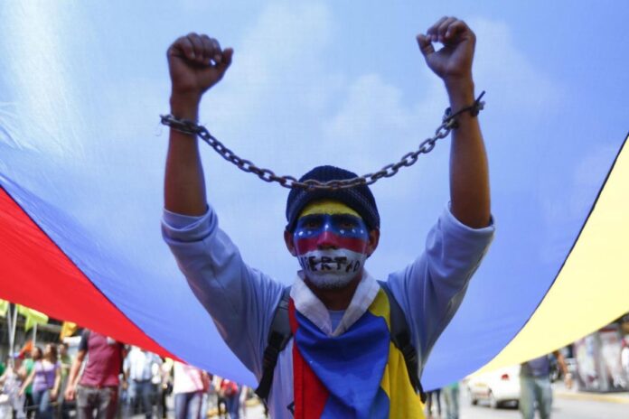 Foro Penal confirma 45 presos políticos excarcelados de los 99 anunciados por el régimen de Nicolás Maduro Foro Penal confirma 45 presos políticos excarcelados de los 99 anunciados por el régimen de Nicolás Maduro