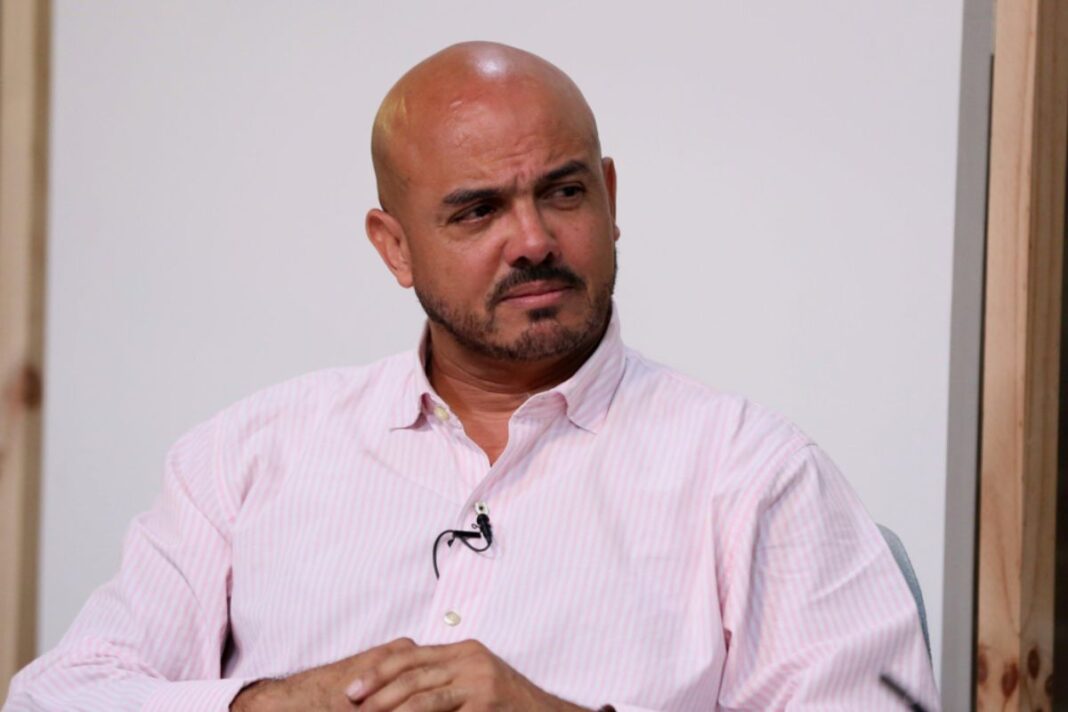 Cliver Alcalá envió carta a Donald Trump revelando que los hermanos Rodríguez son el cerebro del Cartel de los Soles Cliver Alcalá envió carta a Donald Trump revelando que los hermanos Rodríguez son el cerebro del Cartel de los Soles