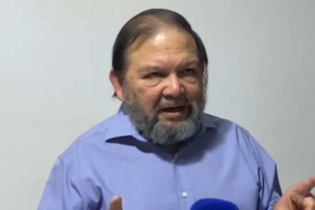Andrés Velásquez salió de la clandestinidad y llamó a «acelerar» la transición a la democracia en Venezuela Andrés Velásquez salió de la clandestinidad y llamó a «acelerar» la transición a la democracia en Venezuela