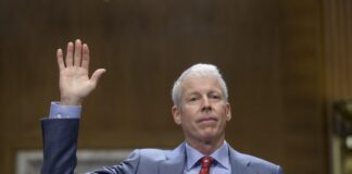 Secretario de Energía de EE. UU.: «El dinero del petróleo venezolano será controlado «indefinidamente» por Washington» Secretario de Energía de EE. UU.: "El dinero del petróleo venezolano será controlado «indefinidamente» por Washington"