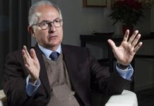 «El papel de Delcy Rodríguez es recoger los vidrios y la basura que ellos mismos han dejado» "El papel de Delcy Rodríguez es recoger los vidrios y la basura que ellos mismos han dejado"