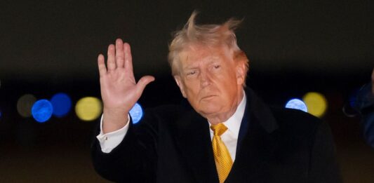 Donald Trump anunció cancelación de segunda ola de ataques en Venezuela tras liberación de presos políticos