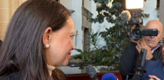 María Corina Machado exige cierre de centros de tortura: "No es posible hablar de transición con represión"