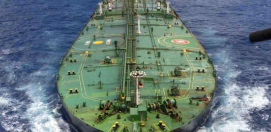 Estados Unidos interceptó en el Índico tercer petrolero acusado de violar el bloqueo de crudo hacia Venezuela y Cuba