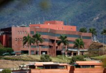 PUD tras reapertura de Embajada de EE. UU.: «Un hito importante en la ruta por la democracia» PUD tras reapertura de Embajada de EE. UU.: "Un hito importante en la ruta por la democracia"