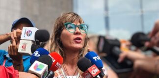 Martha Tineo sobre la aplicación selectiva de la Ley de Amnistía: «El poder en forma totalmente abusiva decide a quiénes sí y a quienes no» Martha Tineo sobre la aplicación selectiva de la Ley de Amnistía: "El poder en forma totalmente abusiva decide a quiénes sí y a quienes no"