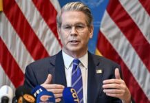 Secretario del Tesoro de EE. UU: «Con Maduro fuera de Venezuela, parece que puede haber un cambio de régimen a cámara lenta en Cuba» Secretario del Tesoro de EE. UU: "Con Maduro fuera de Venezuela, parece que puede haber un cambio de régimen a cámara lenta en Cuba"