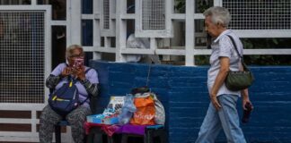 Convite denuncia que adultos mayores vuelven al trabajo informal para sobrevivir Convite denuncia que adultos mayores vuelven al trabajo informal para sobrevivir