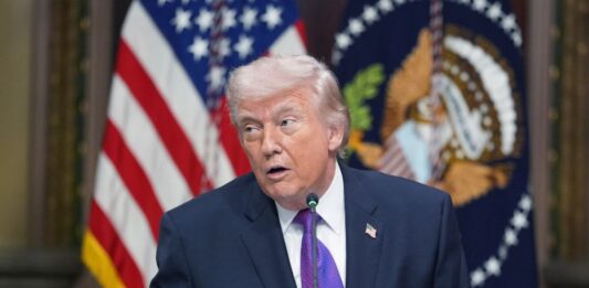 Donald Trump destacó reservas de petróleo y gas en Venezuela en medio del conflicto con Irán