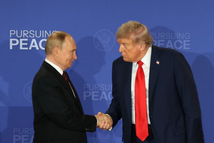Vladimir Putin y Donald Trump trataron el tema de Irán y Venezuela en su primera conversación telefónica del año Vladimir Putin y Donald Trump trataron el tema de Irán y Venezuela en su primera conversación telefónica del año