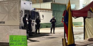 Denuncia «traslado arbitrario» de 12 presos políticos desde Zona 7 a otras cárceles en Venezuela Denuncia "traslado arbitrario" de 12 presos políticos desde Zona 7 a otras cárceles en Venezuela