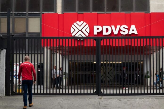 EE. UU. emite nueva licencia que flexibiliza sanciones a PDVSA y abre la puerta a millonarias inversiones en Venezuela EE. UU. emite nueva licencia que flexibiliza sanciones a PDVSA y abre la puerta a millonarias inversiones en Venezuela