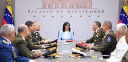 Delcy Rodríguez nombra nuevo Alto Mando Militar tras destitución de Vladimir Padrino López como ministro de Defensa