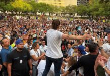 María Corina Machado a venezolanos en Houston: «Este es el momento más importante de nuestras vidas; nos falta rematar» María Corina Machado a venezolanos en Houston: "Este es el momento más importante de nuestras vidas; nos falta rematar"