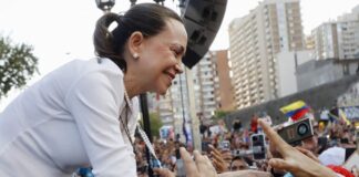 Encuesta Latam Pulse: María Corina Machado se mantiene como principal líder política de Venezuela con un 53% de valoración Encuesta Latam Pulse: María Corina Machado se mantiene como principal líder política de Venezuela con un 53% de valoración