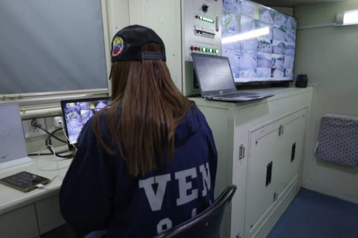 Informe denuncia que el régimen usa tecnologías de vigilancia para perseguir a la disidencia en Venezuela Informe denuncia que el régimen usa tecnologías de vigilancia para perseguir a la disidencia en Venezuela