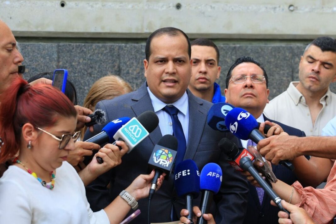 "La Ley de Amnistía es chucuta y deja por fuera a muchos presos políticos" "La Ley de Amnistía es chucuta y deja por fuera a muchos presos políticos"