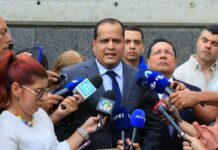 «La Ley de Amnistía es chucuta y deja por fuera a muchos presos políticos» "La Ley de Amnistía es chucuta y deja por fuera a muchos presos políticos"