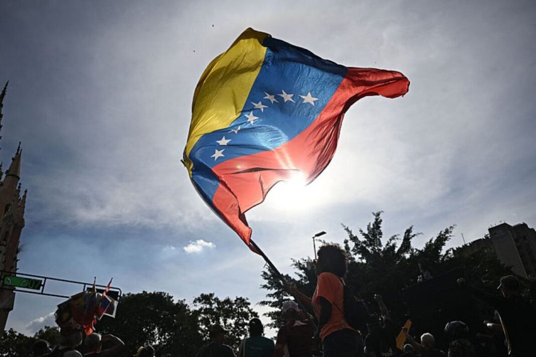 Comité Nacional Demócrata de EE. UU. aprueba resolución en apoyo a transición democrática en Venezuela