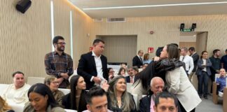 María Corina Machado se reunió en España con víctimas de la represión chavista: Prometió justicia y memoria María Corina Machado se reunió en España con víctimas de la represión chavista: Prometió justicia y memoria