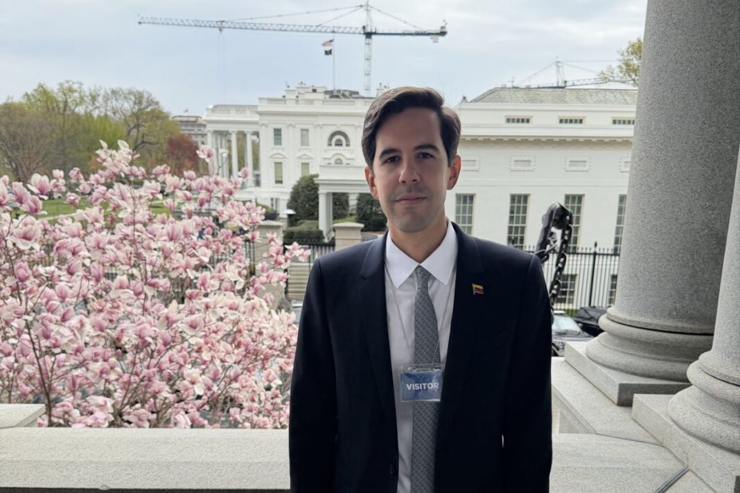 Diplomáticos del régimen cierran agenda en Washington con encuentros en la Casa Blanca Diplomáticos del régimen cierran agenda en Washington con encuentros en la Casa Blanca