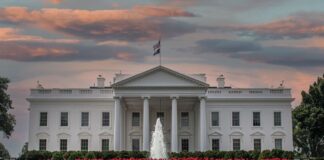 Casa Blanca asegura la prioridad del presidente Donald Trump es resucitar a Venezuela y después vendrán las elecciones Casa Blanca asegura la prioridad del presidente Donald Trump es resucitar a Venezuela y después vendrán las elecciones