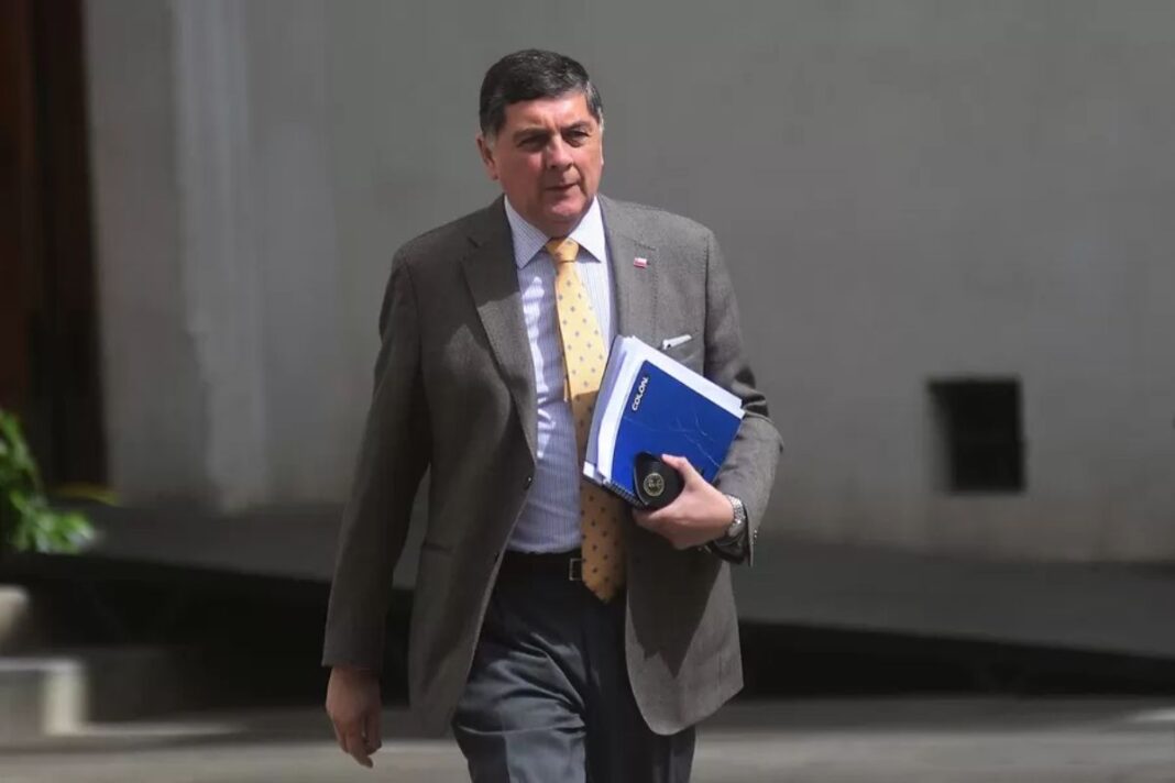 Gobierno de Chile busca restablecer relaciones con Venezuela "al menos a nivel consular"