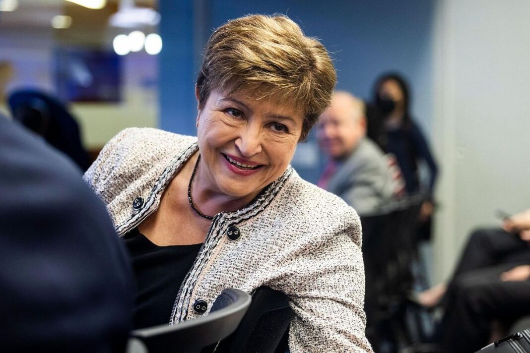 FMI: El camino hacia la estabilidad financiera de Venezuela será "muy difícil"