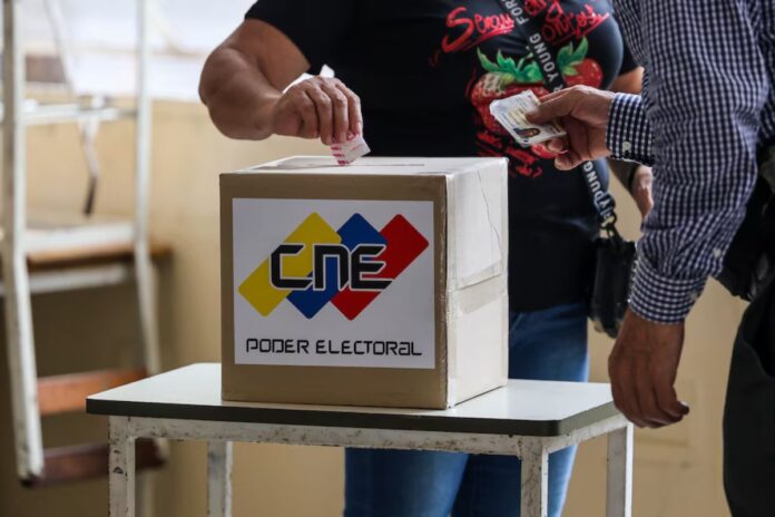 Militares retirados denuncian «ruptura del orden constitucional»: Piden elecciones libres en Venezuela Militares retirados denuncian «ruptura del orden constitucional»: Piden elecciones libres en Venezuela