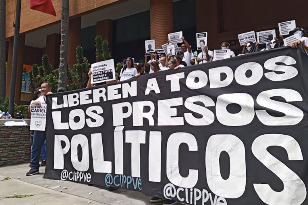 Foro Penal: Todavía hay 477 presos políticos en Venezuela pese a la ley de amnistía aprobada por el chavismo