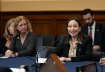 Congresista Debbie Wasserman respaldó a María Corina Machado: «No a normalizar el régimen chavista» Congresista Debbie Wasserman respaldó a María Corina Machado: "No a normalizar el régimen chavista"