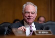 Senador Tim Kaine insta a garantizar elecciones en Venezuela este año: «Momento de un nuevo capítulo» Senador Tim Kaine insta a garantizar elecciones en Venezuela este año: "Momento de un nuevo capítulo"