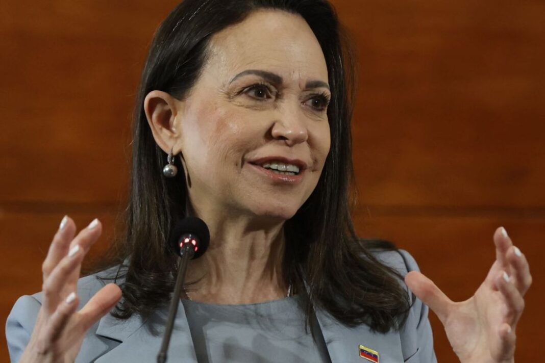 María Corina Machado: "La transición a la democracia es urgente e impostergable"