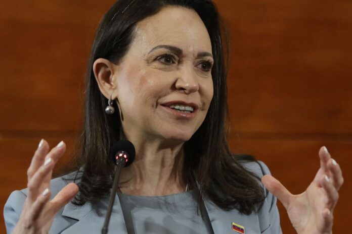 María Corina Machado: «La transición a la democracia es urgente e impostergable» María Corina Machado: "La transición a la democracia es urgente e impostergable"