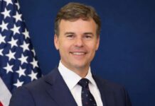 John Barrett en Caracas: El diplomático clave de Donald Trump para implementar el plan de tres fases John Barrett en Caracas: El diplomático clave de Donald Trump para implementar el plan de tres fases