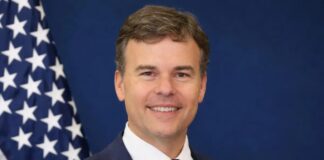 John Barrett en Caracas: El diplomático clave de Donald Trump para implementar el plan de tres fases John Barrett en Caracas: El diplomático clave de Donald Trump para implementar el plan de tres fases