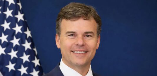 John Barrett en Caracas: El diplomático clave de Donald Trump para implementar el plan de tres fases