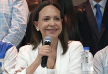 Exembajador de Panamá ante la OEA: «Con lo que está ocurriendo con el régimen de Delcy Rodríguez, su regreso a Venezuela está cada vez más cerca» Exembajador de Panamá ante la OEA: "Con lo que está ocurriendo con el régimen de Delcy Rodríguez, su regreso a Venezuela está cada vez más cerca"